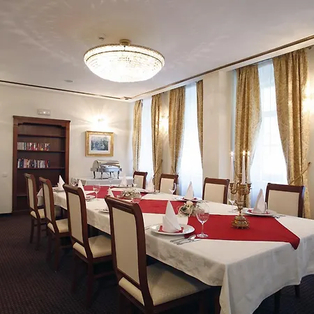 Schlosspark 카를로비바리